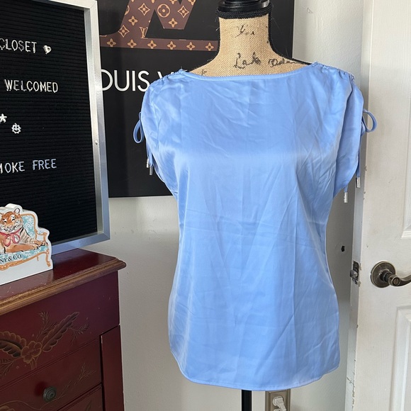 🆕Nine West Sky Blue Top - Picture 1 of 16